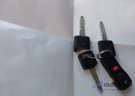 2007 Nissan Frontier Le z USA, uszkodzony, nr VIN 1N6AD07U17C438355